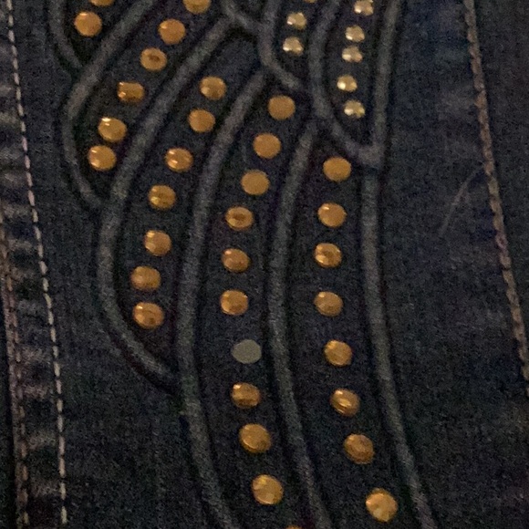V Cristina Vintage Embellished Jean Jacket - Picture 10 of 11